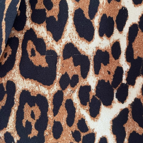 Juicy Couture Flowing Leopard Blazer - Picture 10 of 15